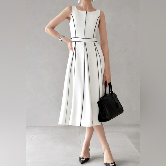 White House Black Market Dresses & Skirts - White House Black Market Midi Dress Size 4P